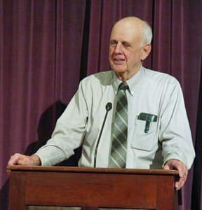 Wendell Berry speaking in Frankfort, Indiana, in 2007. (Photo courtesy of David Marshall/Wikimedia Commons.)